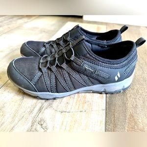 Skechers memory foam women’s tennis shoes size 9, used, good condition